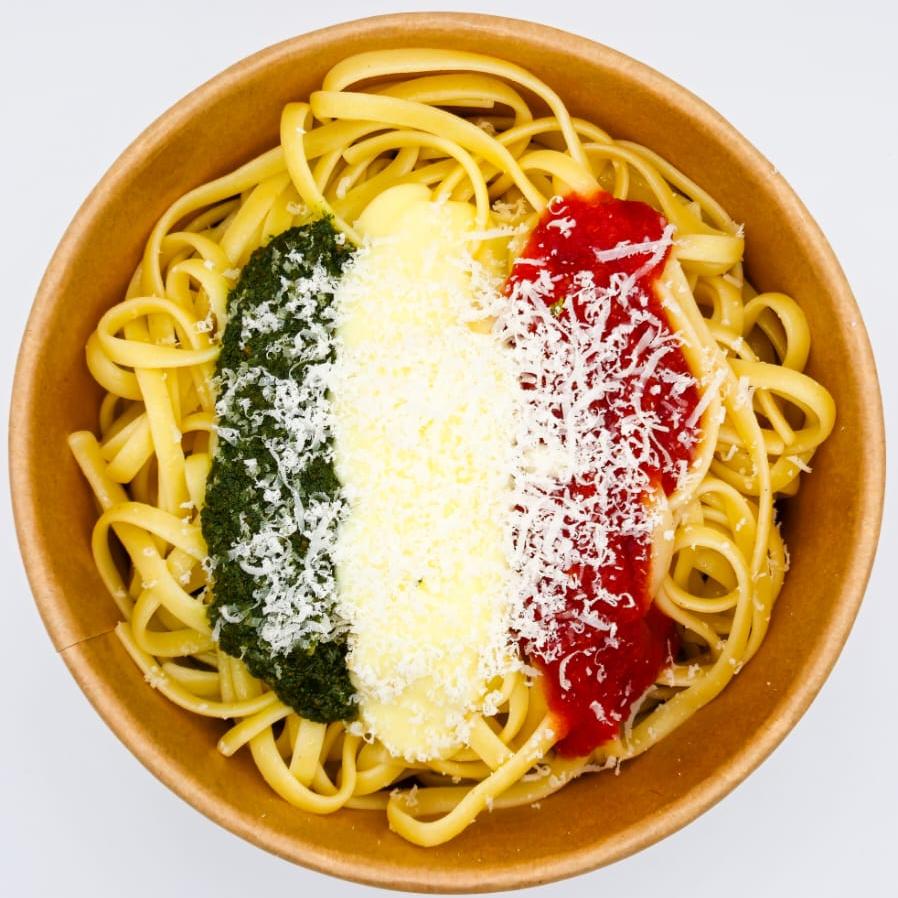 PASTA 3 COLORS: PESTO, MASCARPONE I TOMATA