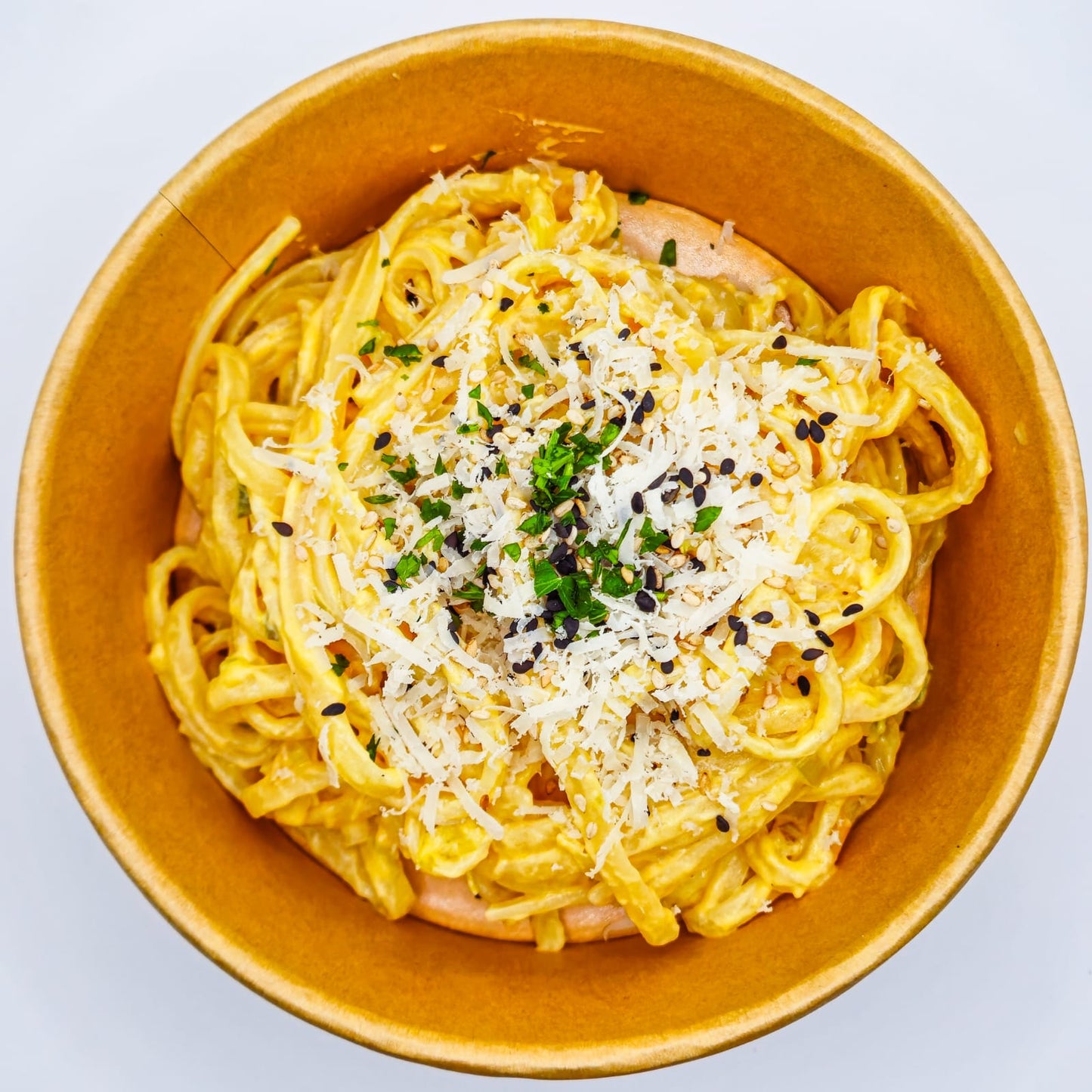 PASTA AMB CREMA DE CARBASSA, PORRO I SÈSAM