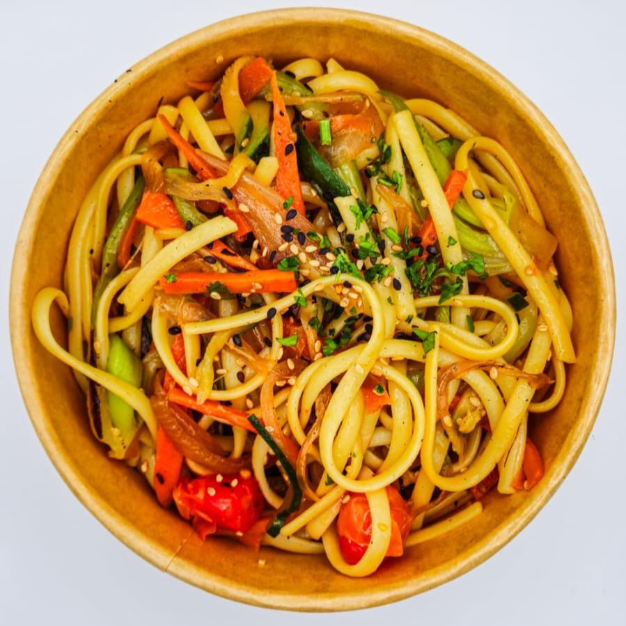 PASTA ORIENTAL AMB VERDURETES I SOJA