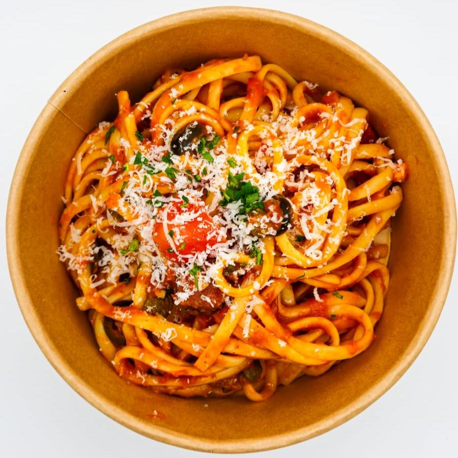 PASTA A LA PUTANESCA