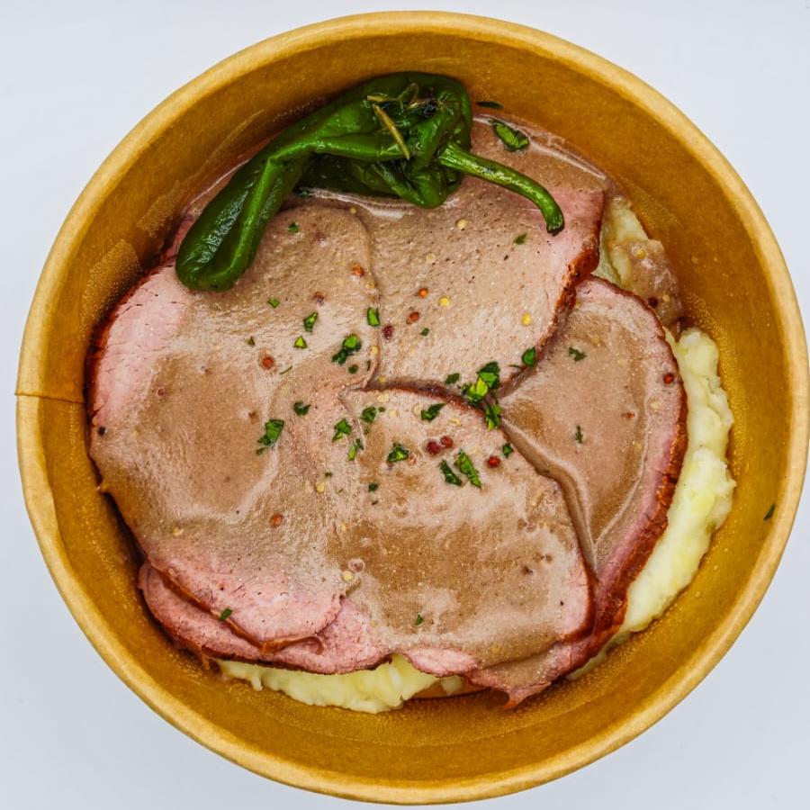 RODÓ DE VEDELLA AMB SALSA DE MOSTASSA