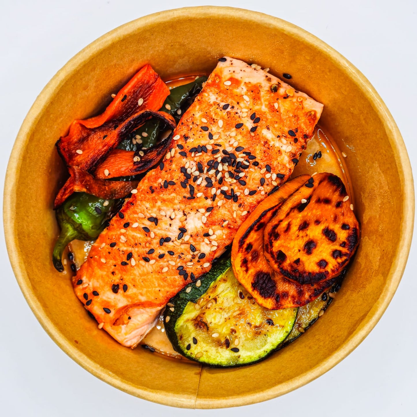 SALMÓ A LA PLANXA AMB VERDURETES